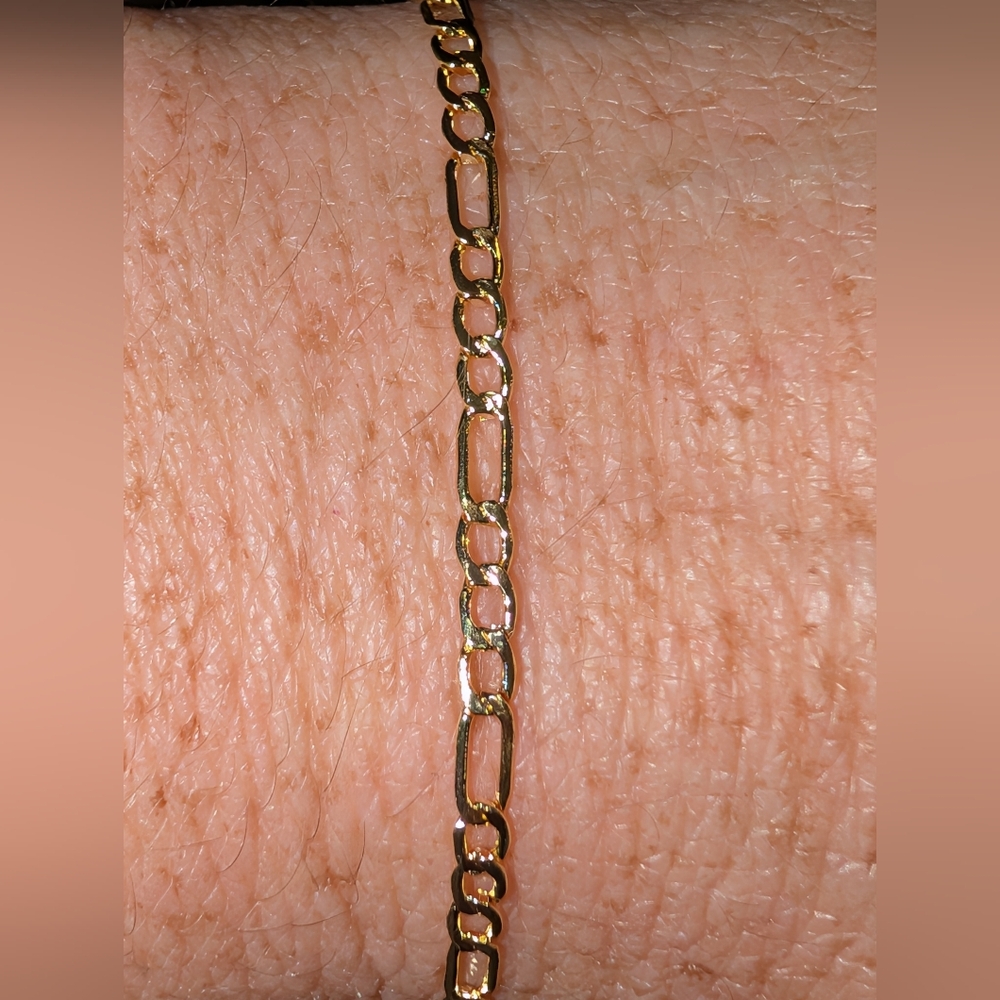 10k Gold Figaro Bracelet 7.5-in - NEW
